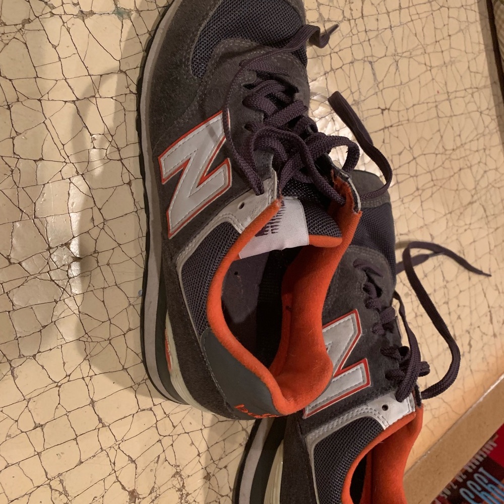 New Balance - Picture 3 of 5